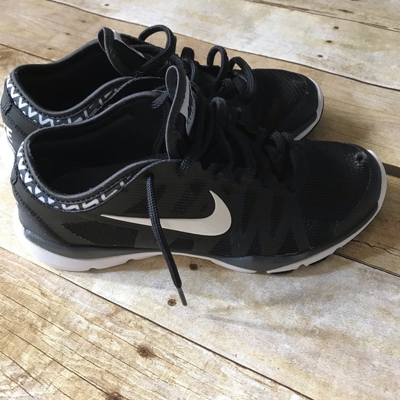 Nike Shoes - 👟Nike👟flex supreme TR3 shoes size 7